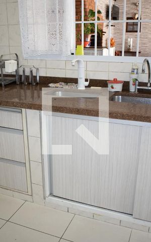 Casa à venda com 400m², 5 quartos e 8 vagasCozinha