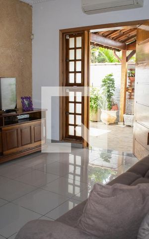 Casa à venda com 400m², 5 quartos e 8 vagasSala