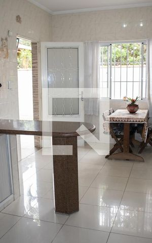 Casa à venda com 400m², 5 quartos e 8 vagasCozinha