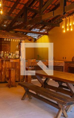 Casa à venda com 497m², 5 quartos e 3 vagas Casa à venda com 497m², 5 quartos e 3 vagasChurrasqueira - Bar