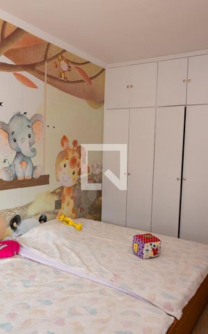 Casa à venda com 497m², 5 quartos e 3 vagas Casa à venda com 497m², 5 quartos e 3 vagasQuarto 2