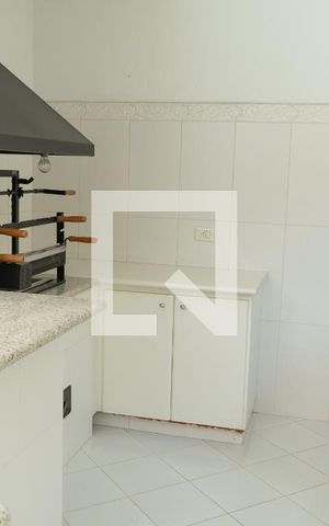 Casa à venda com 1000m², 4 quartos e 8 vagas Casa à venda com 1000m², 4 quartos e 8 vagasChurrasqueira