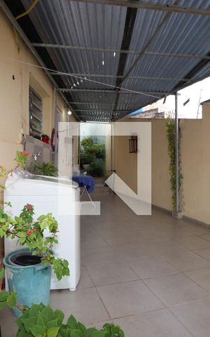 Casa à venda com 340m², 2 quartos e 1 vagaLavanderia