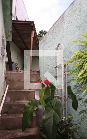 Casa à venda com 340m², 2 quartos e 1 vagaQuintal
