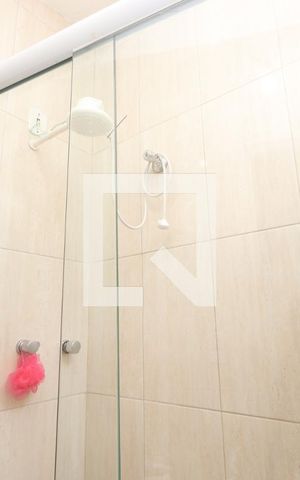 Casa à venda com 340m², 2 quartos e 1 vagaBanheiro