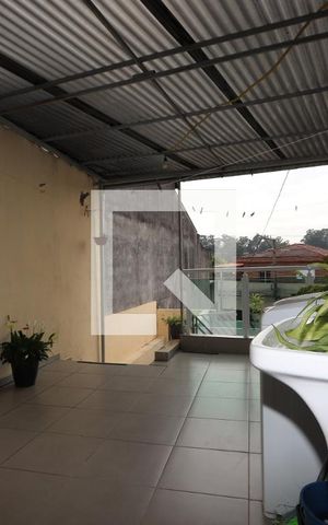 Casa à venda com 340m², 2 quartos e 1 vagaLavanderia