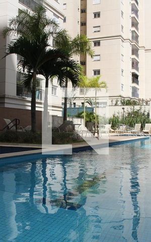 Apartamento à venda com 68m², 2 quartos e 1 vagaÁrea comum - Piscina