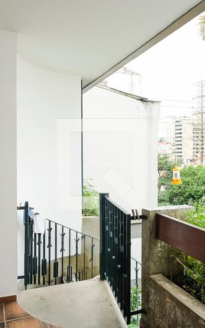 Casa à venda com 600m², 3 quartos e 4 vagasQuintal