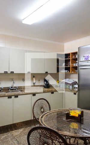 Casa à venda com 600m², 3 quartos e 4 vagasCozinha