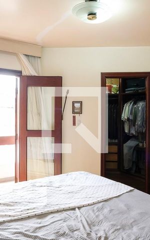 Casa à venda com 600m², 3 quartos e 4 vagasSuíte 