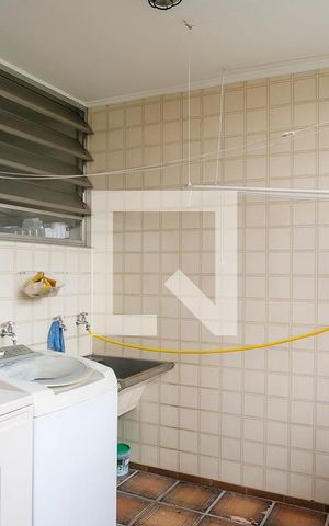 Casa à venda com 600m², 3 quartos e 4 vagasÁrea de Serviço