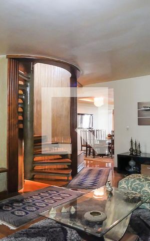 Casa à venda com 600m², 3 quartos e 4 vagasSala 2