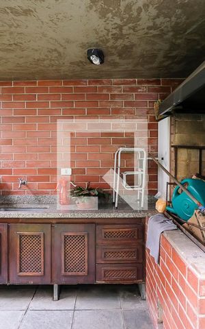 Casa à venda com 600m², 3 quartos e 4 vagasQuintal