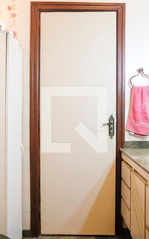 Casa à venda com 600m², 3 quartos e 4 vagasBanheiro