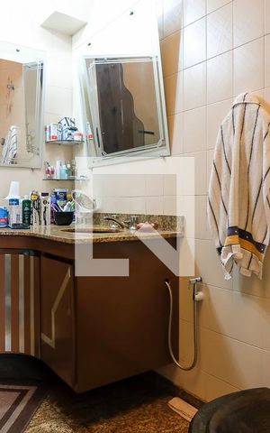 Casa à venda com 600m², 3 quartos e 4 vagasBanheiro Suíte