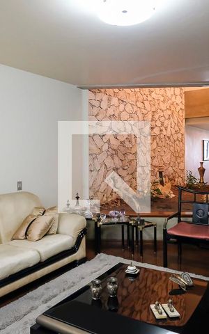 Casa à venda com 600m², 3 quartos e 4 vagasSala 1