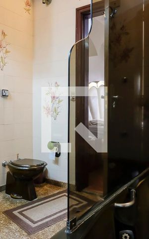 Casa à venda com 600m², 3 quartos e 4 vagasBanheiro Banheiro SuíteSuíte