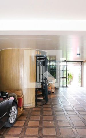 Casa à venda com 600m², 3 quartos e 4 vagasGaragem