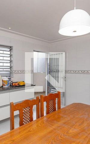 Casa à venda com 220m², 4 quartos e 2 vagasCozinha
