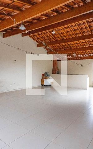 Casa à venda com 220m², 4 quartos e 2 vagasÁrea de lazer 