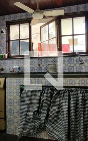 Casa de condomínio à venda com 437m², 4 quartos e 1 vaga Casa de condomínio à venda com 437m², 4 quartos e 1 vagaCozinha - Armários