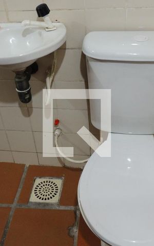 Casa de condomínio à venda com 437m², 4 quartos e 1 vagaBanheiro de serviço