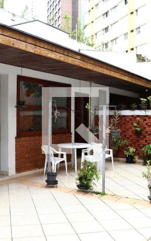 Casa à venda com 740m², 4 quartos e 2 vagasArea externa