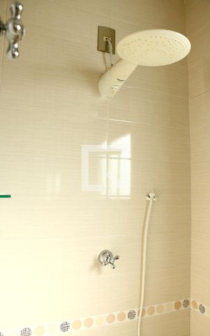 Casa à venda com 740m², 4 quartos e 2 vagasDetalhe do Banheiro da Suite