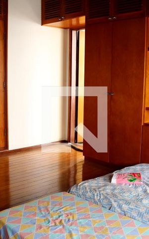 Casa à venda com 740m², 4 quartos e 2 vagasQuarto 1 - Armários