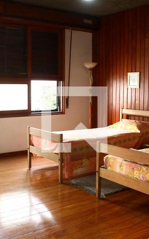 Casa à venda com 740m², 4 quartos e 2 vagasQuarto 2