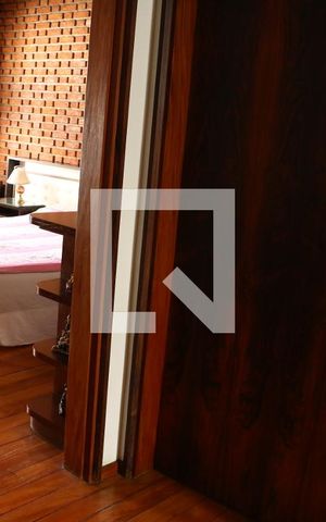 Casa à venda com 740m², 4 quartos e 2 vagasCloset da suíte