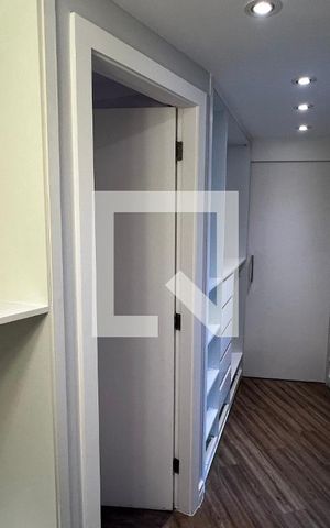 Apartamento para alugar com 180m², 3 quartos e 2 vagas Apartamento para alugar com 180m², 3 quartos e 2 vagasCloset da suíte
