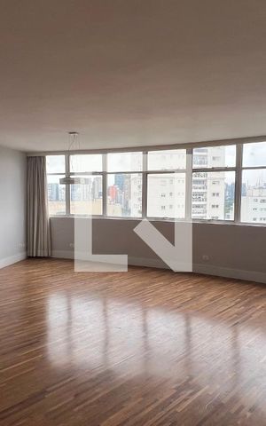 Apartamento para alugar com 180m², 3 quartos e 2 vagas Apartamento para alugar com 180m², 3 quartos e 2 vagasSala
