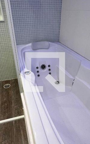 Apartamento para alugar com 180m², 3 quartos e 2 vagas Apartamento para alugar com 180m², 3 quartos e 2 vagasBanheiro da Suíte