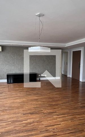Apartamento para alugar com 180m², 3 quartos e 2 vagas Apartamento para alugar com 180m², 3 quartos e 2 vagasSala