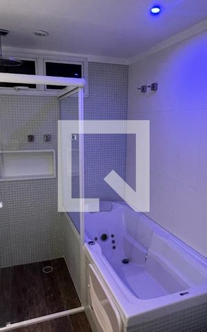 Apartamento para alugar com 180m², 3 quartos e 2 vagas Apartamento para alugar com 180m², 3 quartos e 2 vagasBanheiro da Suíte