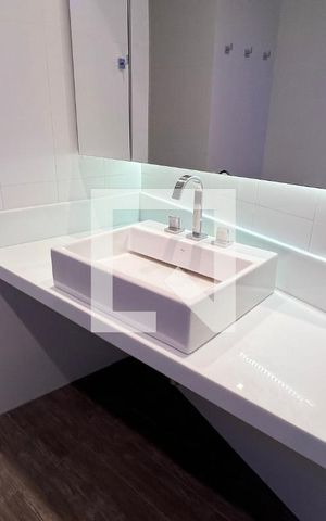 Apartamento para alugar com 180m², 3 quartos e 2 vagas Apartamento para alugar com 180m², 3 quartos e 2 vagasBanheiro da Suíte
