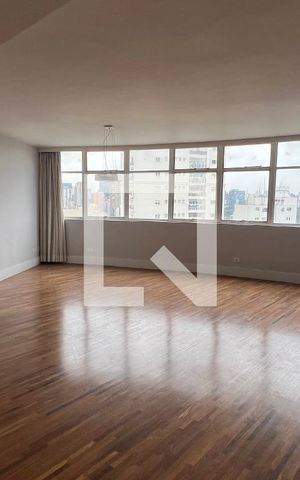 Apartamento para alugar com 180m², 3 quartos e 2 vagas Apartamento para alugar com 180m², 3 quartos e 2 vagasSala
