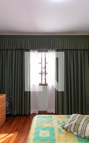 Casa à venda com 259m², 3 quartos e 2 vagas Casa à venda com 259m², 3 quartos e 2 vagasQuarto 2