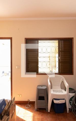 Casa à venda com 259m², 3 quartos e 2 vagas Casa à venda com 259m², 3 quartos e 2 vagasQuarto de Visita