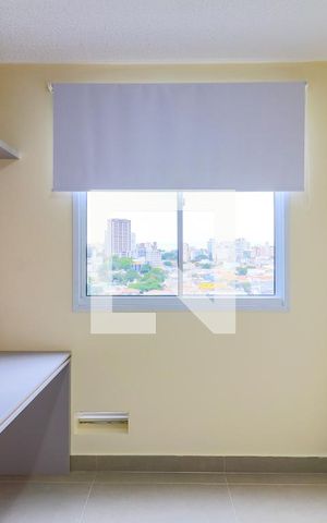 Studio para alugar com 25m², 1 quarto e sem vaga Studio para alugar com 25m², 1 quarto e sem vagaSala
