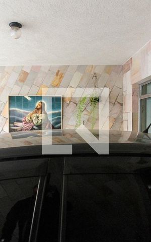 Casa à venda com 146m², 2 quartos e 2 vagas Casa à venda com 146m², 2 quartos e 2 vagasGaragem