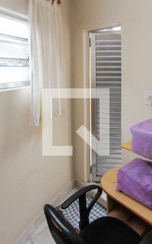 Casa à venda com 146m², 2 quartos e 2 vagas Casa à venda com 146m², 2 quartos e 2 vagasEscritório