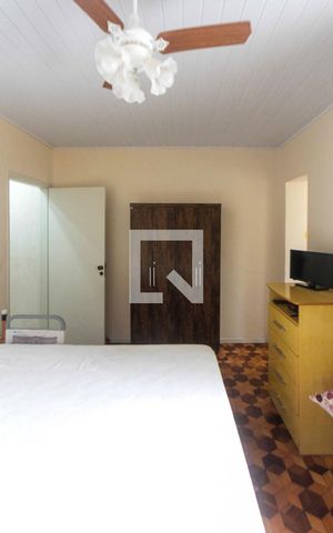 Casa à venda com 146m², 2 quartos e 2 vagas Casa à venda com 146m², 2 quartos e 2 vagasQuarto 02