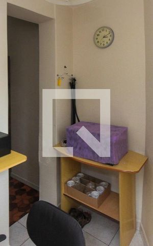Casa à venda com 146m², 2 quartos e 2 vagas Casa à venda com 146m², 2 quartos e 2 vagasEscritório