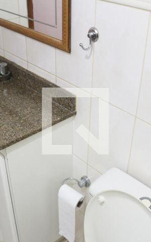 Apartamento para alugar com 75m², 2 quartos e 2 vagasBanheiro da Suíte