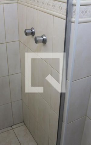Apartamento para alugar com 75m², 2 quartos e 2 vagasBanheiro da Suíte