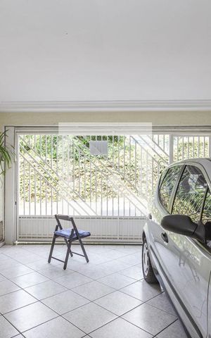 Casa à venda com 144m², 3 quartos e 2 vagas Casa à venda com 144m², 3 quartos e 2 vagasGaragem