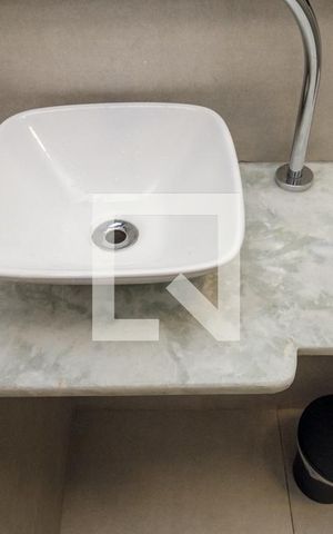 Studio para alugar com 33m², 1 quarto e sem vaga Studio para alugar com 33m², 1 quarto e sem vagaBanheiro