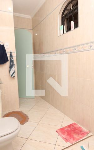 Casa à venda com 150m², 3 quartos e 3 vagasBanheiro de serviço